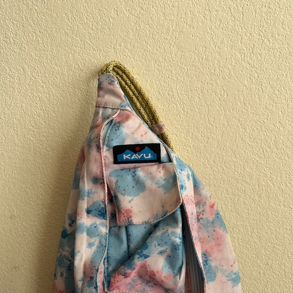 KAVU Mini Rope Sling Pack In Unicorn Dreams Women's Multicolor Travel Crossbody - Picture 4 of 9